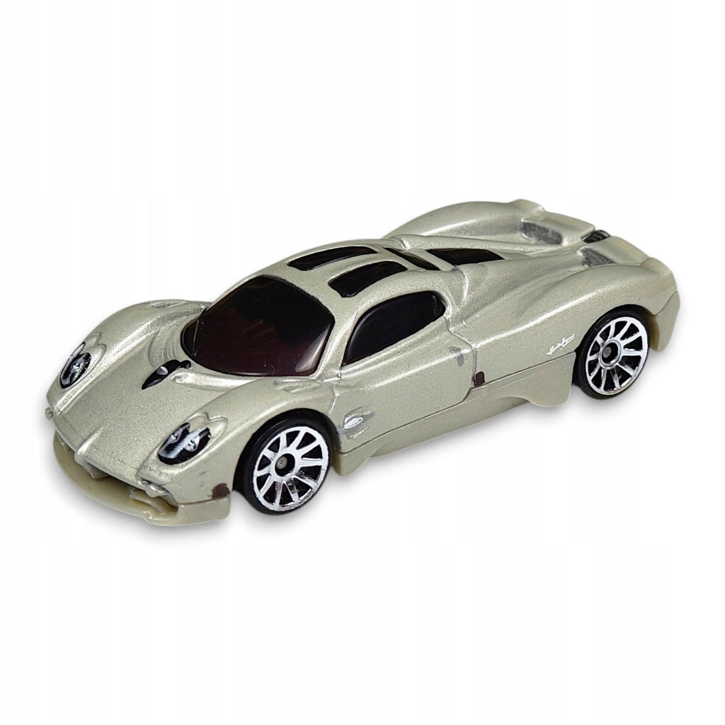 Hot Wheels - Pagani Utopia - Luzak