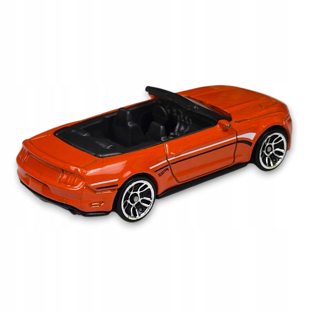 Hot Wheels - 2015 Ford Mustang GT Convertible - Luzak