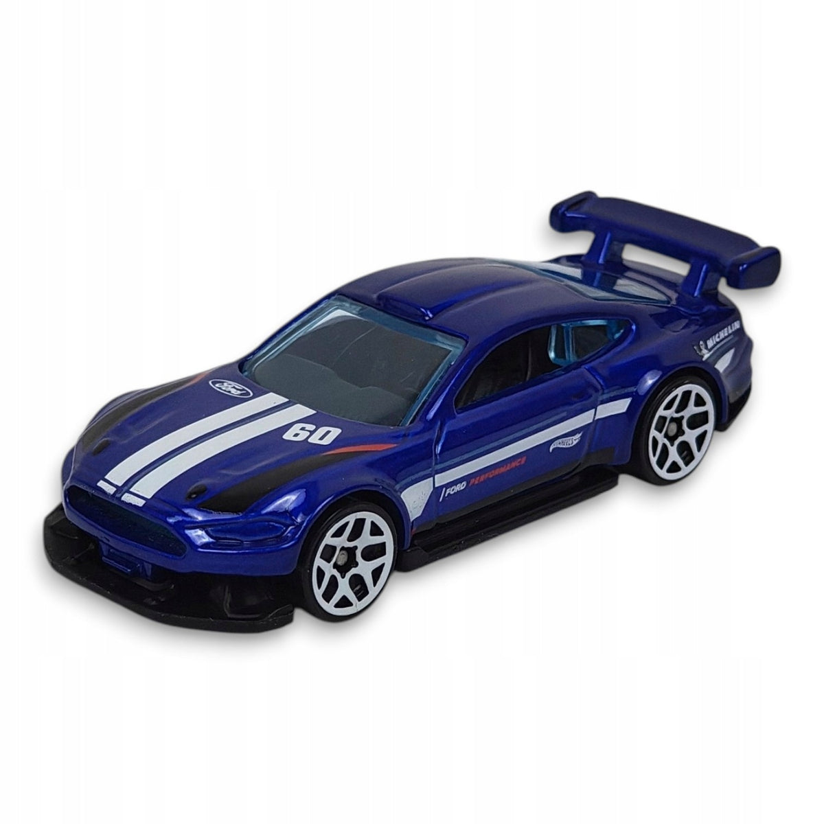 Hot Wheels - Custom 18 Ford Mustang GT - Luzak