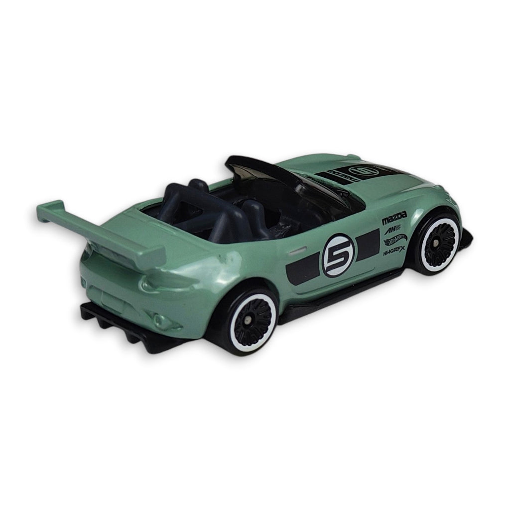 Hot Wheels - 15 Mazda MX-5 Miata - Luzak