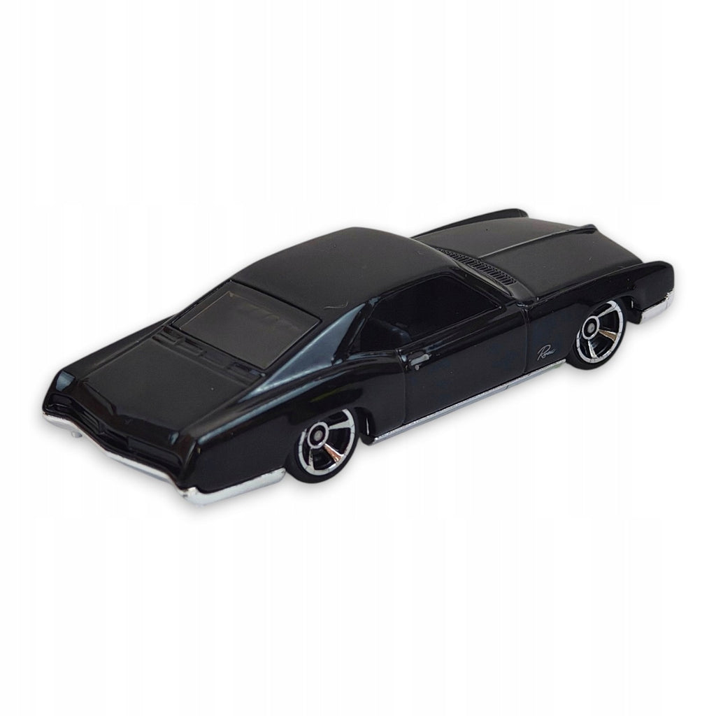 Hot Wheels - 66 Buick Riviera - Luzak