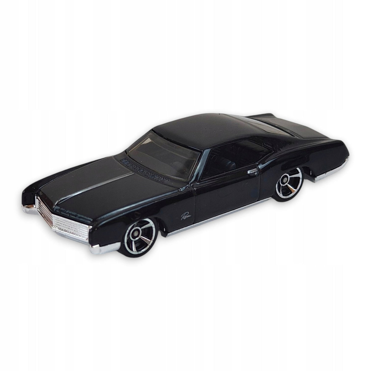 Hot Wheels - 66 Buick Riviera - Luzak